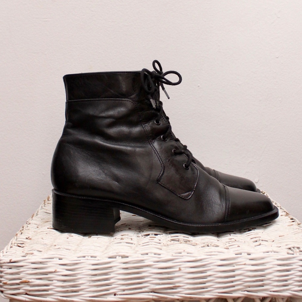 Black, leather lace up Enzo Angiolini boots